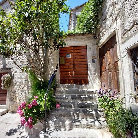 Bluemarine Rooms & Apartments Πέραστ Εξωτερικό φωτογραφία