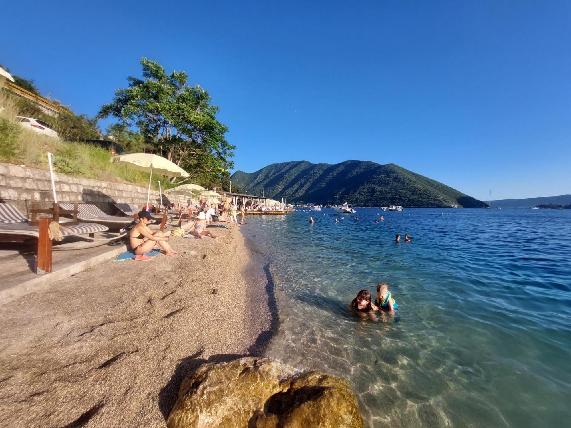 Bluemarine Rooms & Apartments Πέραστ Εξωτερικό φωτογραφία