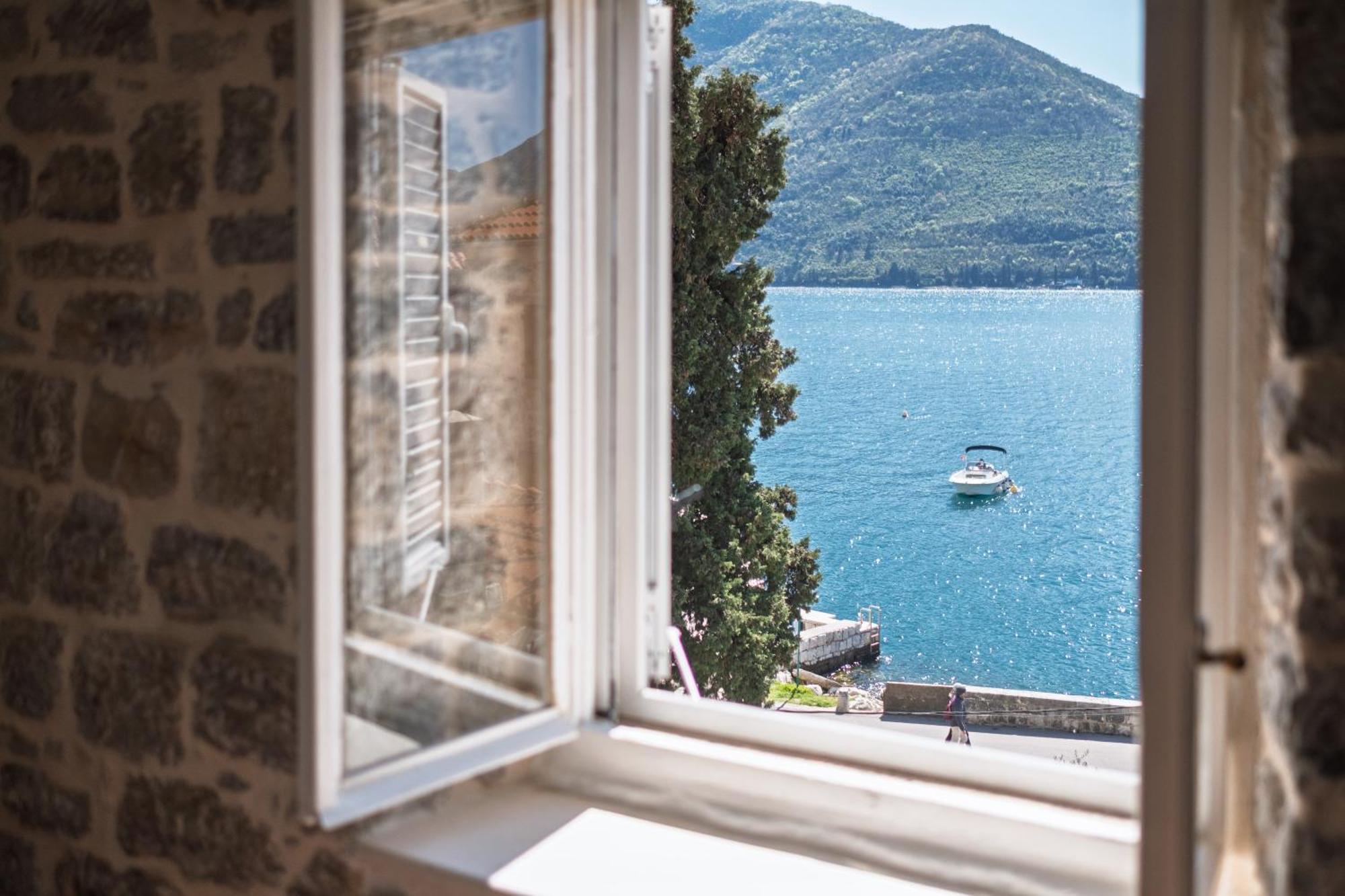 Bluemarine Rooms & Apartments Πέραστ Εξωτερικό φωτογραφία