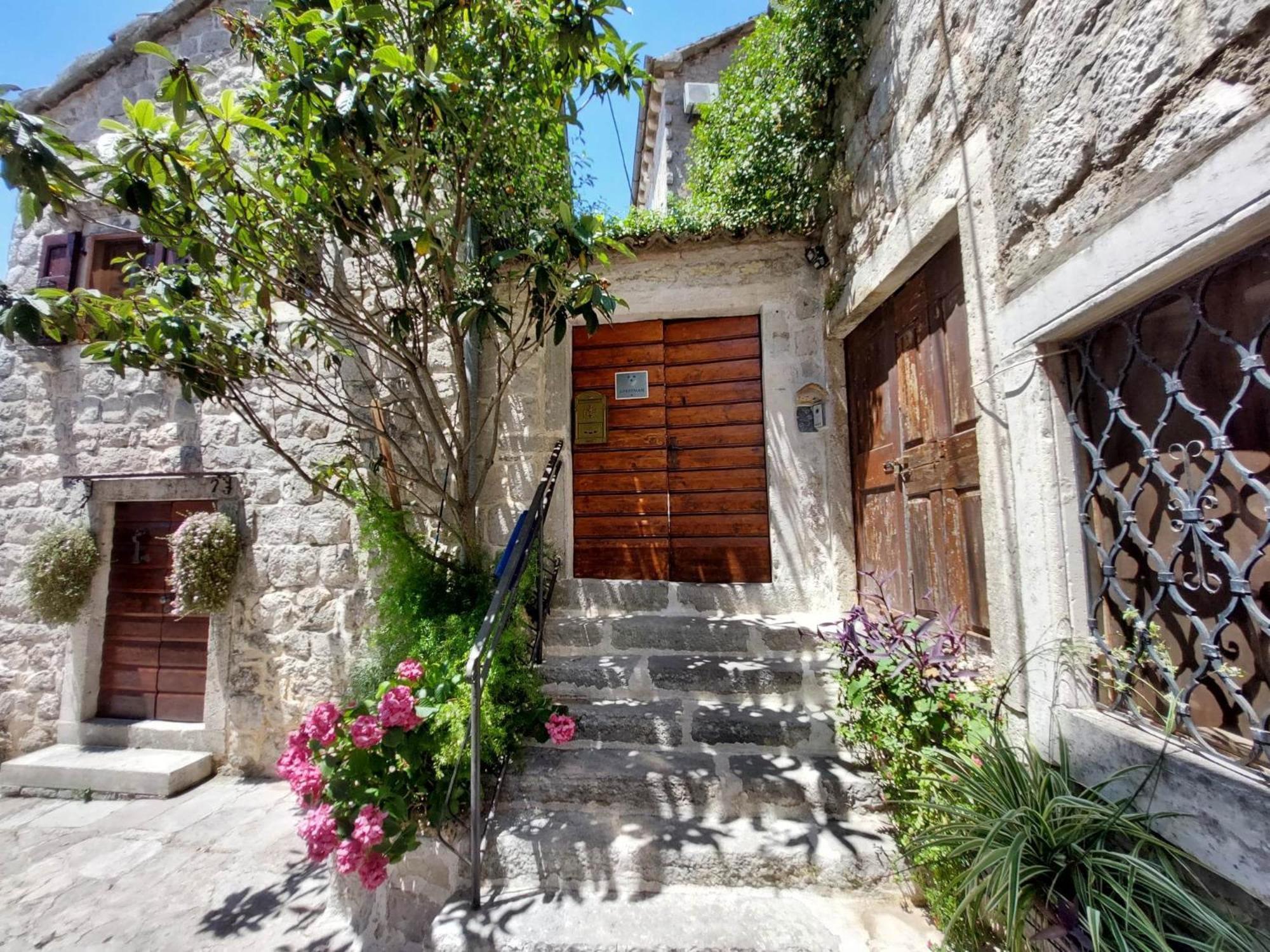 Bluemarine Rooms & Apartments Πέραστ Εξωτερικό φωτογραφία