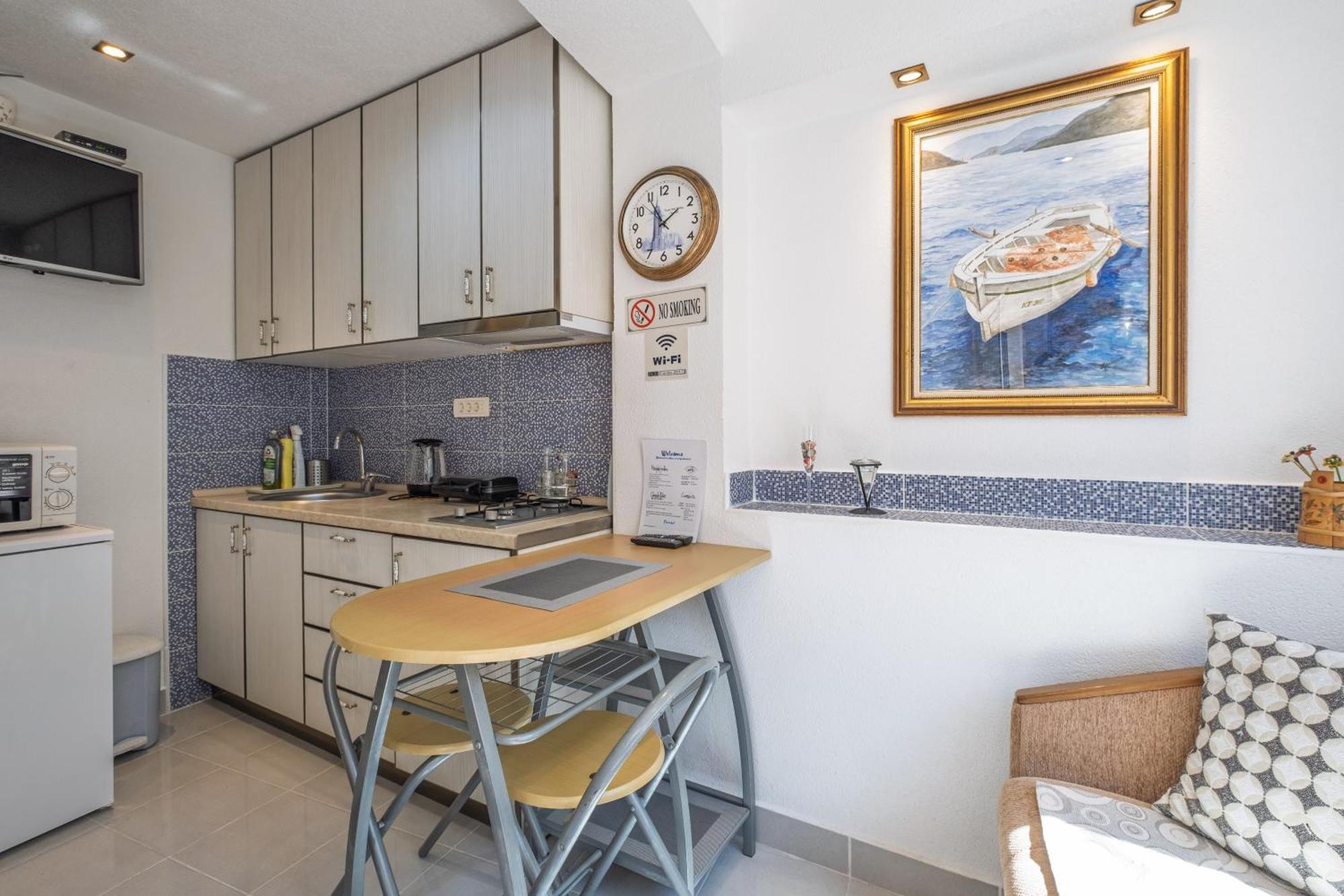 Bluemarine Rooms & Apartments Πέραστ Εξωτερικό φωτογραφία