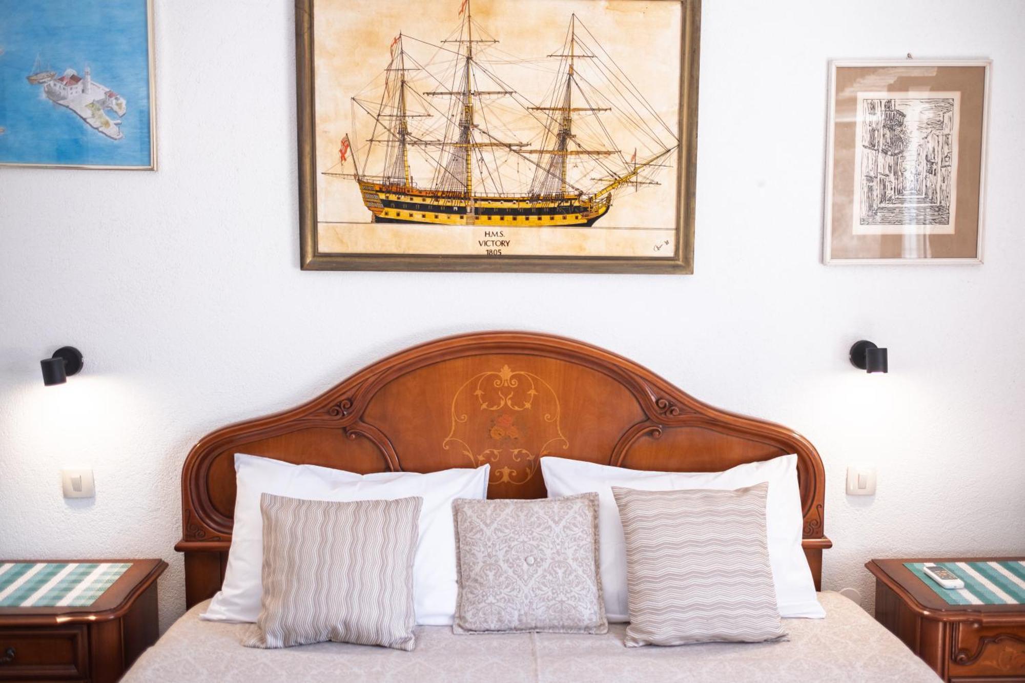 Bluemarine Rooms & Apartments Πέραστ Εξωτερικό φωτογραφία
